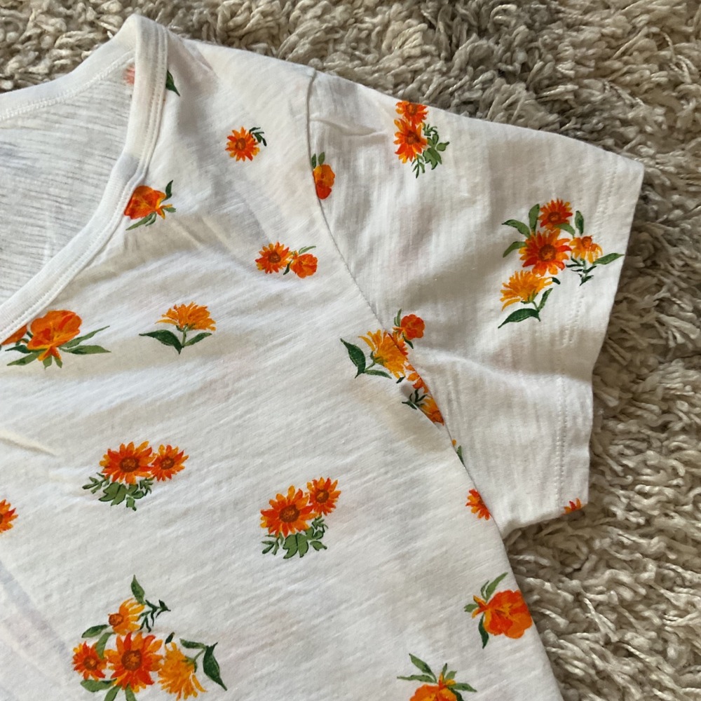 Old Navy EveryWear V-Neck Floral T-Shirt White Orange Yellow Size L - Picture 7 of 13
